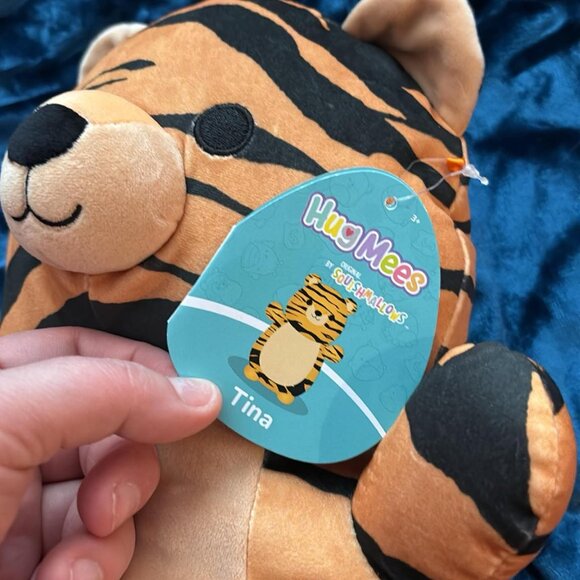 Hugmee Squishmallows Tina The Tiger Plush - Picture 3 of 4